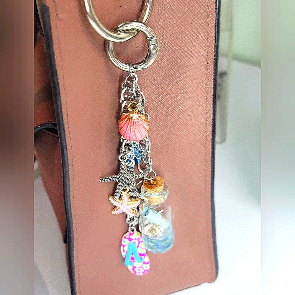 ☀️TOTALLY BEACHY 🏖 keychain Handmade With Fun Summer Charms LOOK 👀FOB - Picture 7 of 12